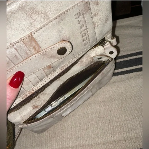 RARE Bed Stu Cream & Light Brown Marble Crossbody Wristlet PRICE IS FIRM - Picture 10 of 12